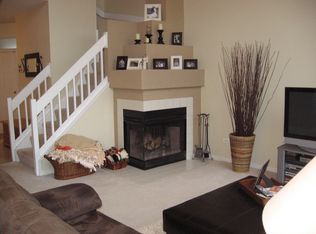 577 Springwood Ct, Dundee, IL 60118