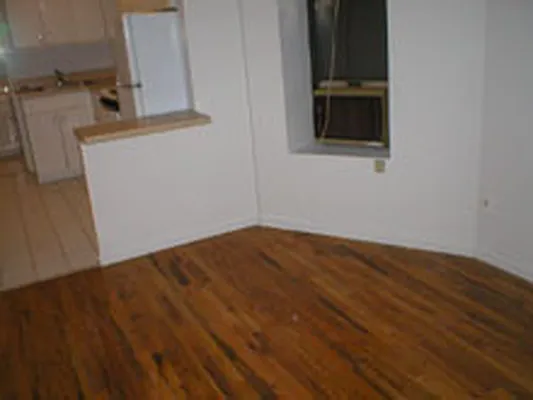 Rented by Eric Goodman Realty Corp | media 23