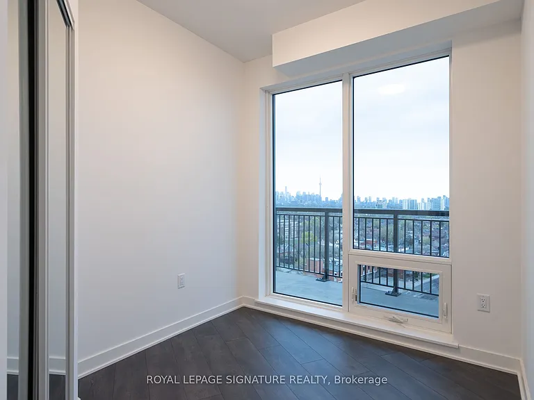 1185 Dupont St #1016 — Photo 10