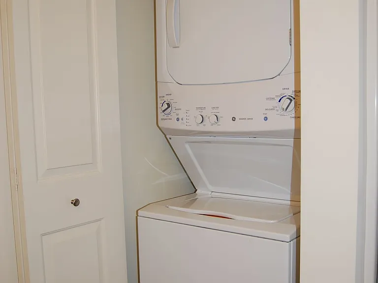 Prairie Square Rentals — Photo 6