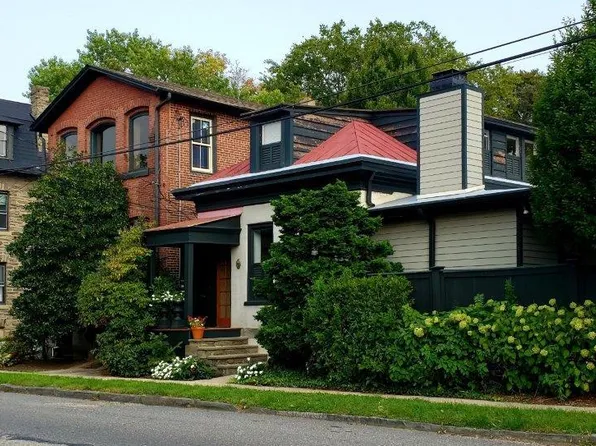 42 E Chestnut Hill Ave, Philadelphia, PA 19118