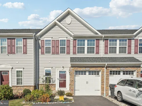 1744 Lydia Dr, Hatfield, PA 19440