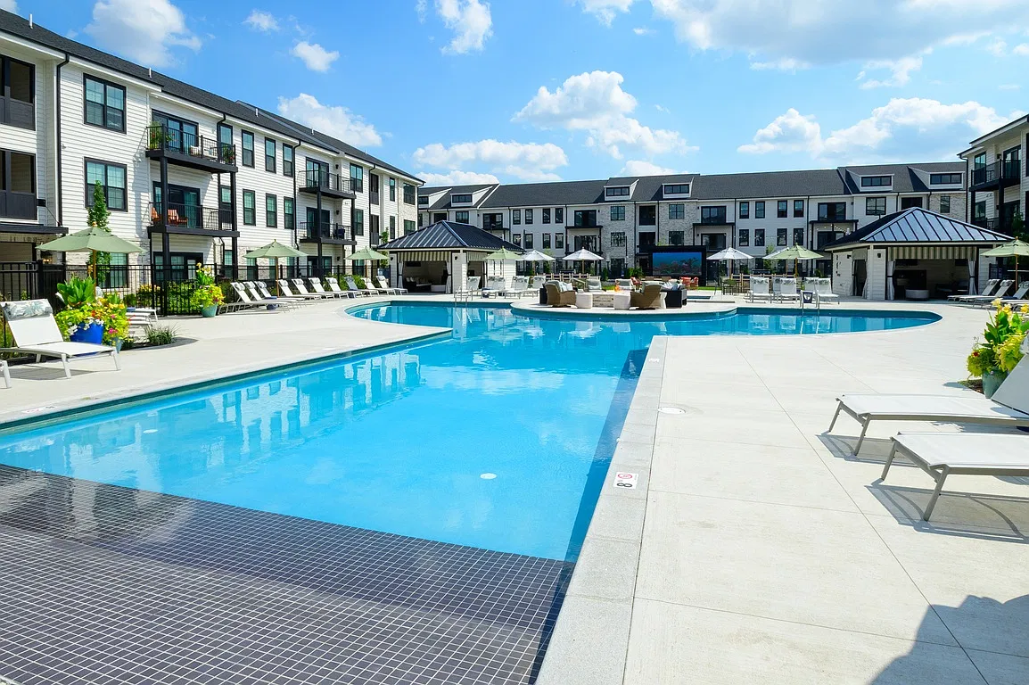 Kempton Apartments — Photo 1