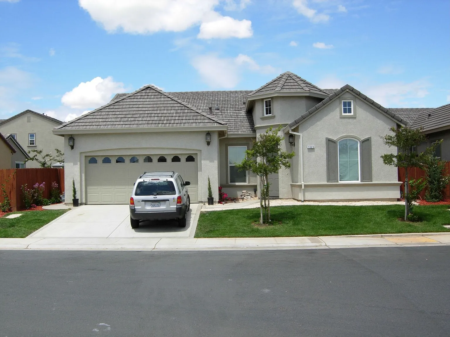 7025 Elvora Way photo 1