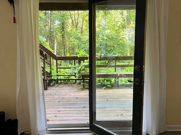 3 Sunny Slope Ter Floor 1, Ithaca, NY 14850