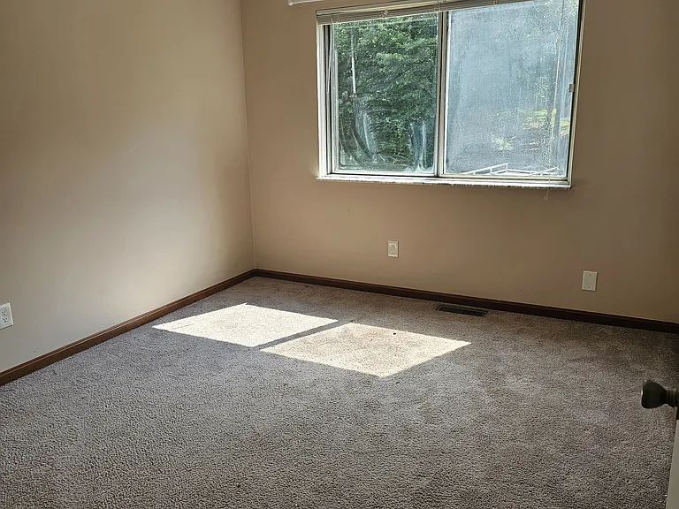 3162 N Prosser Ave — Photo 8