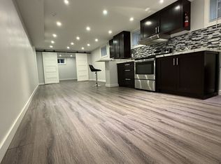 2238 Delkus Cres #Basement, Mississauga, ON L5A 1K7