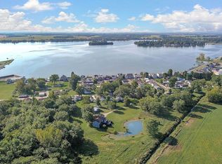 3220 Lakeside Rd NE, Millersport, OH 43046