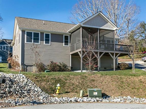 2nd image of 18 Hardie Ct #142