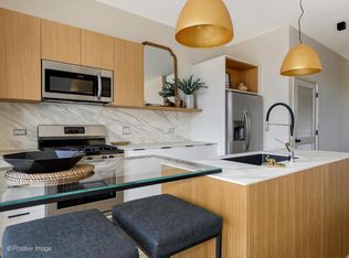 2725 Thatcher Ave #202, River Grove, IL 60171