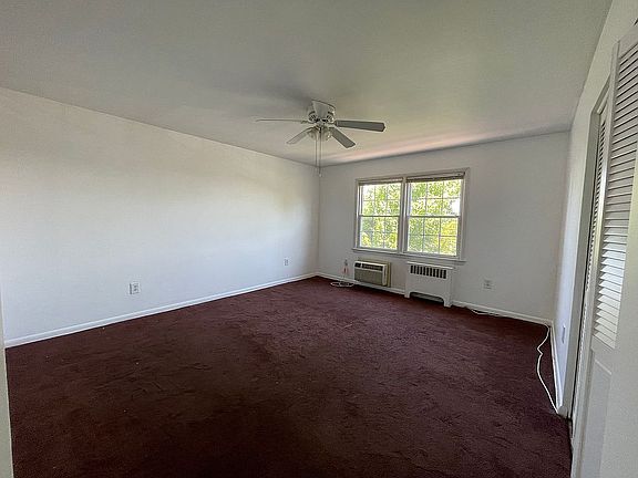 5th image of 129 Talbott St #129