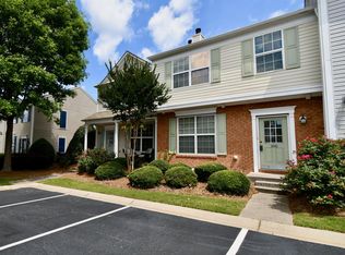 1010 Prestwyck Ct, Alpharetta, GA 30004