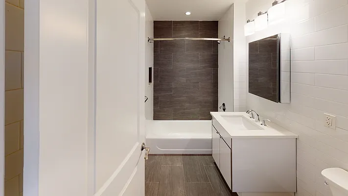 Rented by NY Space Finders Inc. | media 6