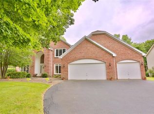 1 Mount View Cres, Webster, NY 14580