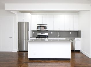 33-02 Ditmars Blvd #2C, Astoria, NY 11105