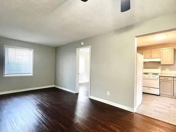 VSA - Bldg 10, 2054 Jefferson Ave APT 1, Memphis, TN 38104