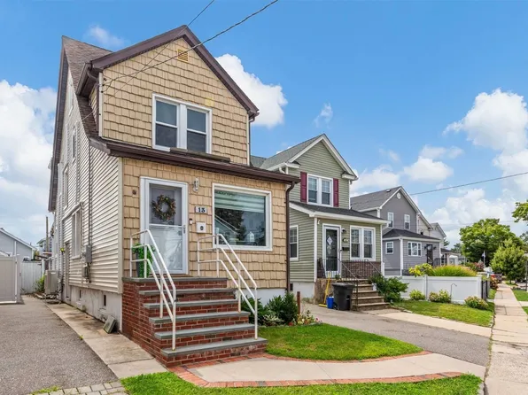 13 Smith Street, East Rockaway, NY 11518