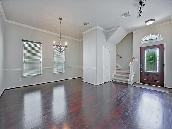 5th image of 2618 Shady Acres Ct
