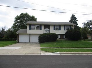 2201 Oak Ln, Rolling Meadows, IL 60008