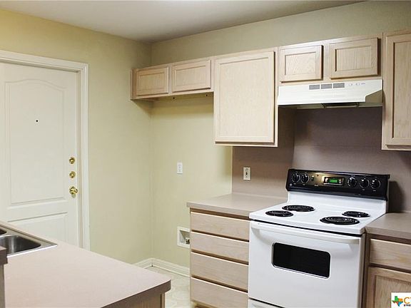 4th image of 3009 Pine Valley Dr