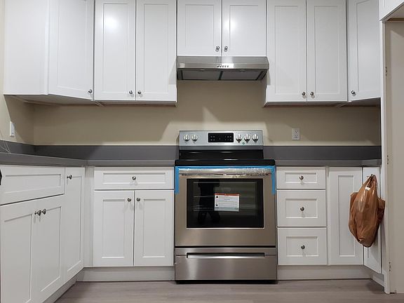 5th image of 18524 Mayall St Unit E