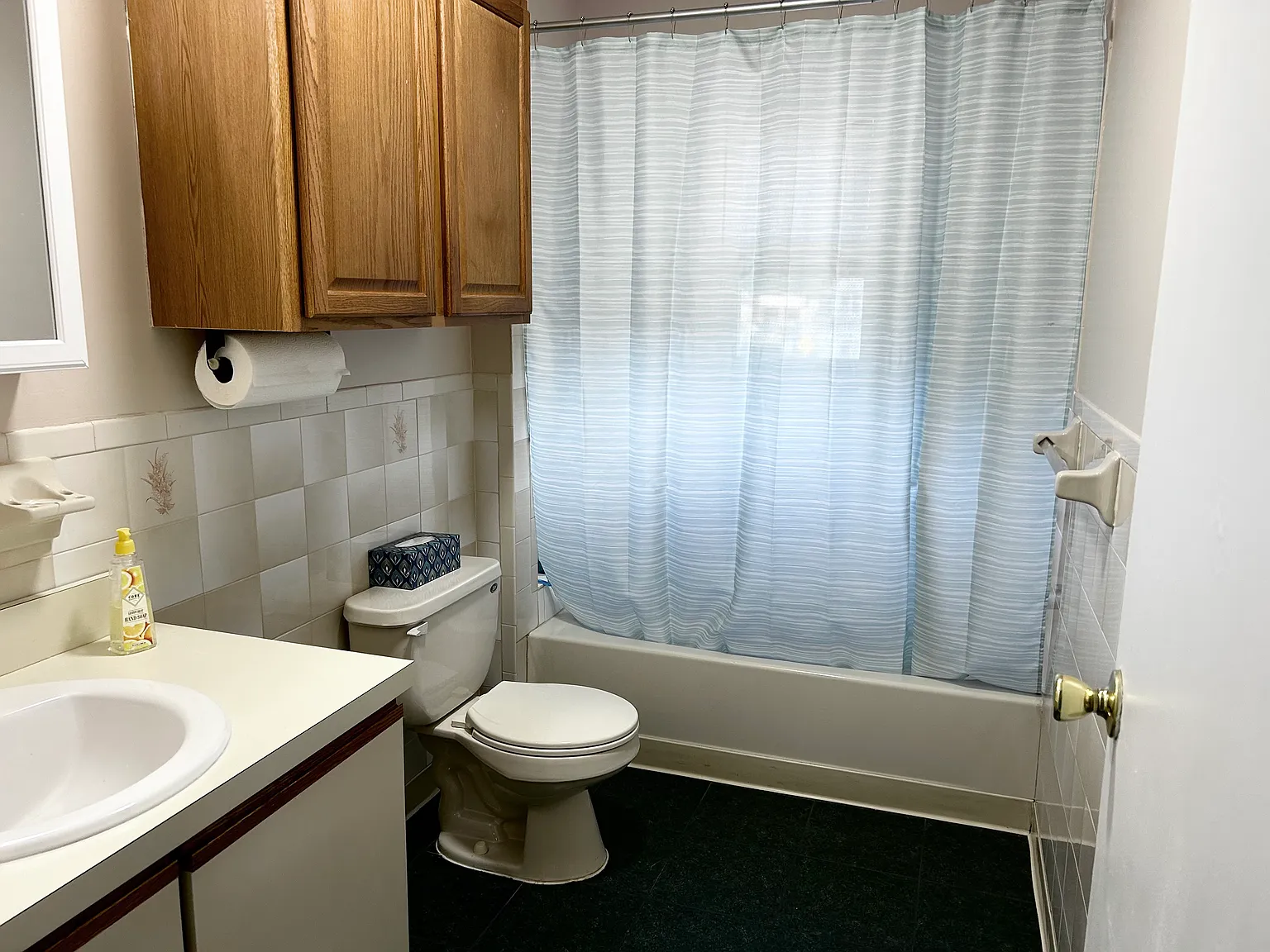 2 bed, $2,300 — Photo 4