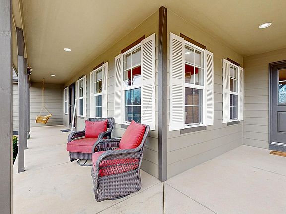 3rd image of 5005 Cortez Way