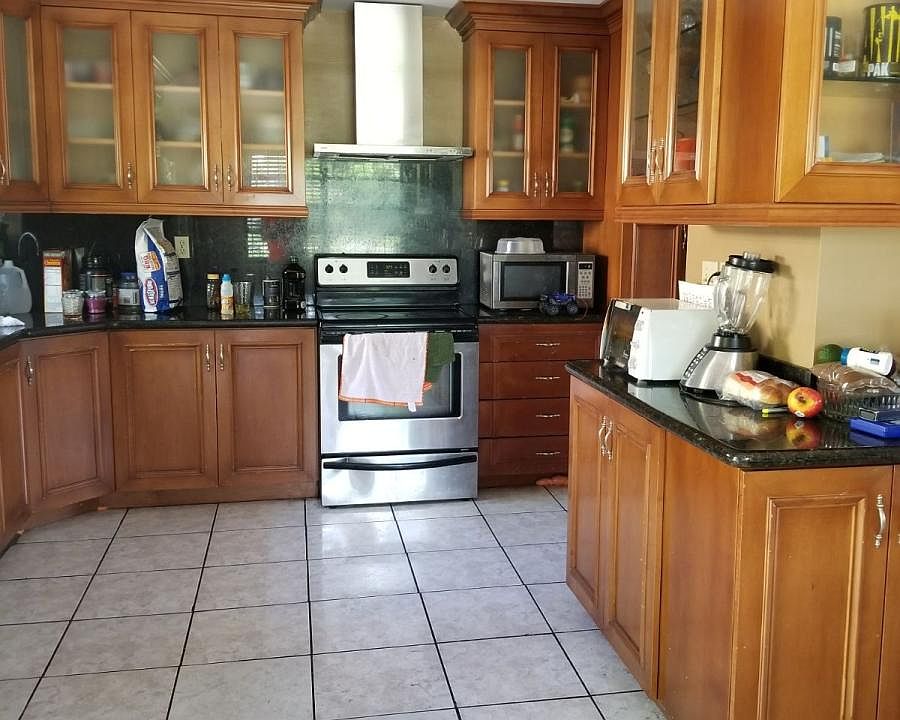 1st image of 1301 NE 151st St