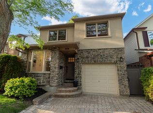 888 Sweetwater Cres, Mississauga, ON L5H4A8