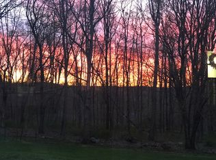 20 Fire Hill Ln, Redding, CT 06896