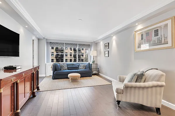 Sold by Compass | media 26