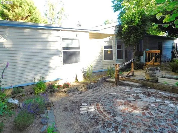 1105 Riverside Dr Unit 32, Vernonia, OR 97064
