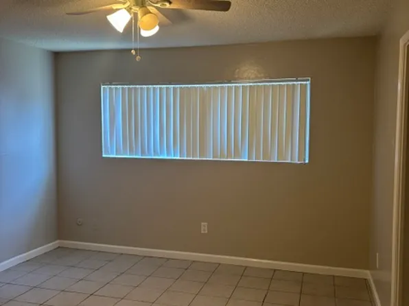 4400 Balboa Dr #D, Bakersfield, CA 93307