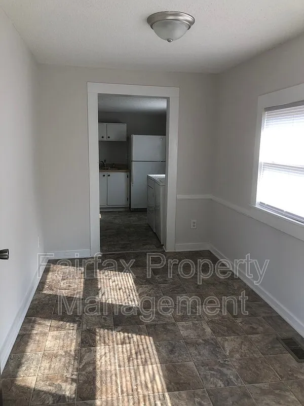 1 bed, 1.0 bath, $650 — Photo 4