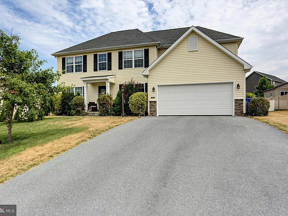 2nd image of 9383 Lindale Ave