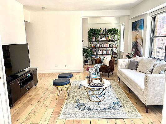1st image of 80 Park Ave APT 17G