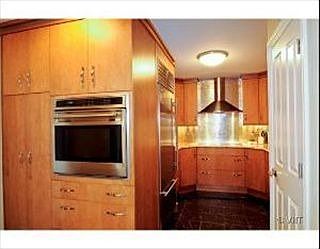 5th image of 1212 N Lake Shore Dr #5B-N