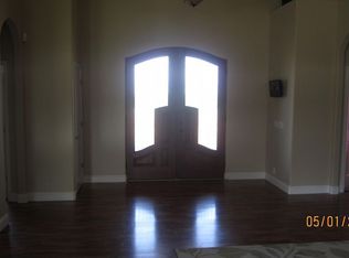 690 W Blanco Rd, Salinas, CA 93908