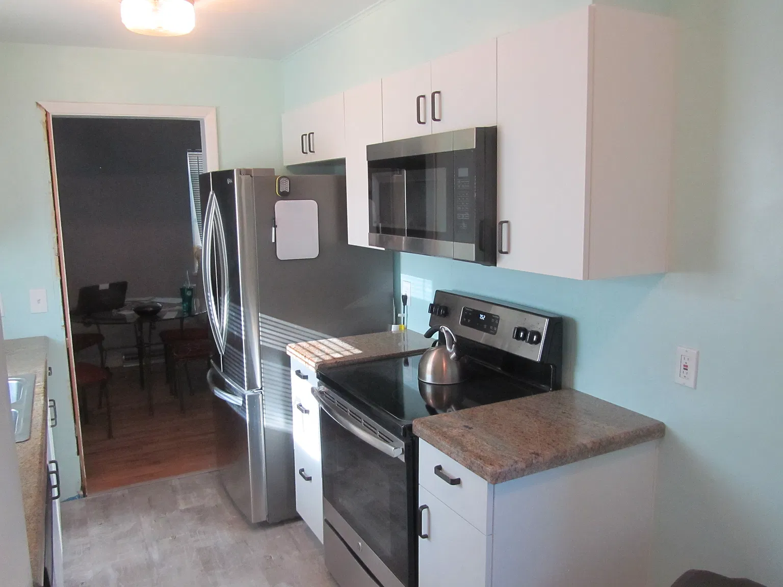 3 bed, 1900 sqft, $2,750 — Photo 2