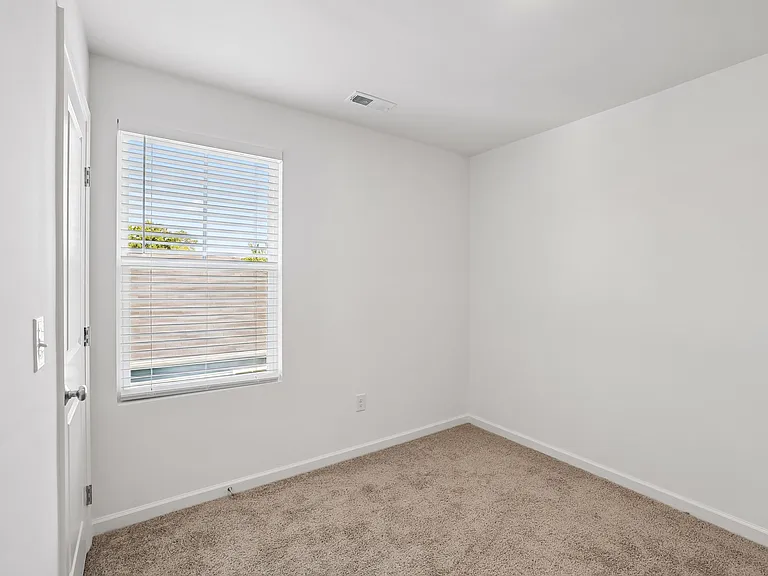 7608 Nightingale Ct — Photo 25
