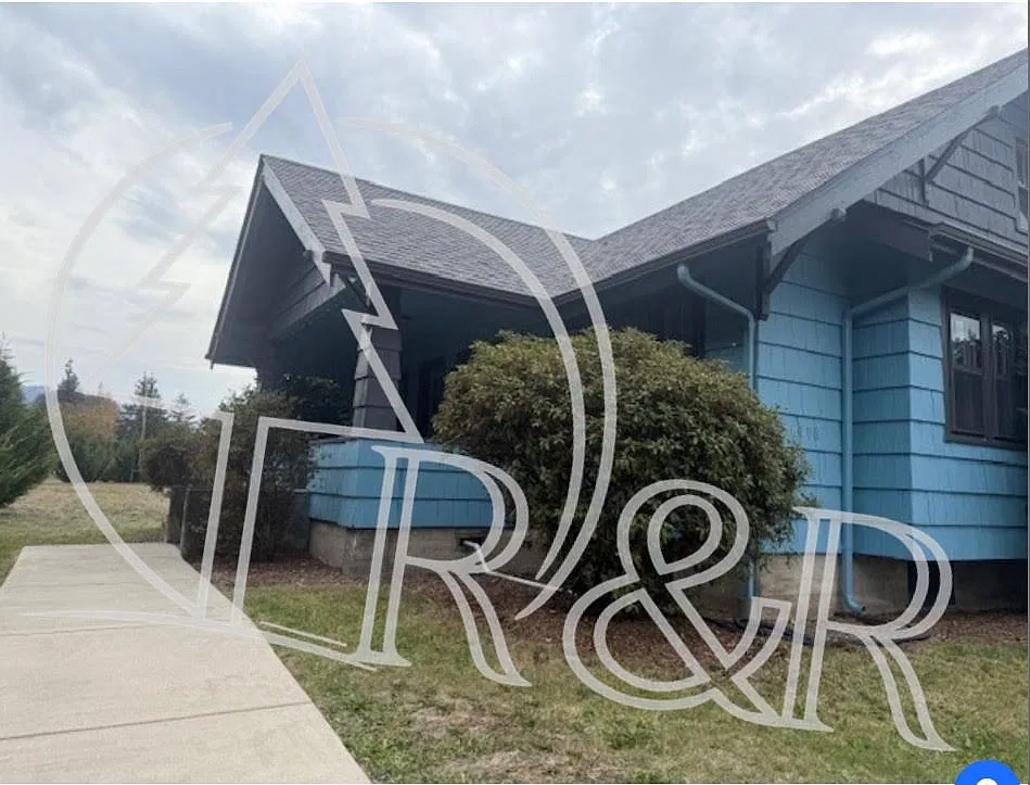 3 bed, 1985 sqft, $2,295 — Photo 2