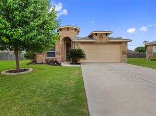 1015 Blackman Ct, Hutto, TX 78634
