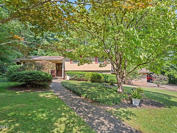 3rd image of 6625 Cochise Dr