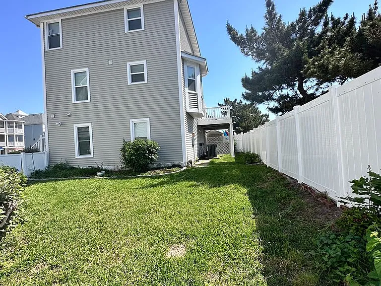 9708 Ship Watch Rd — Photo 23