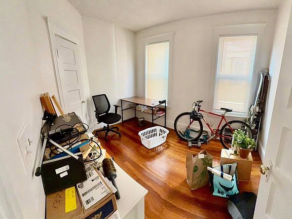 4th image of 2 Touro Ave #2