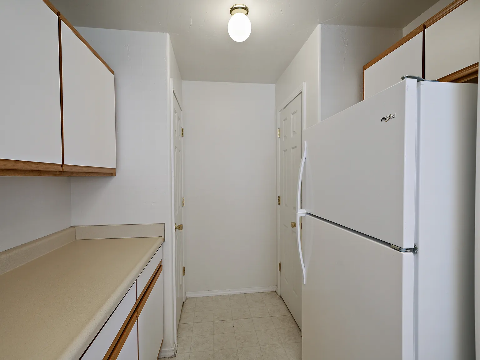 3 bed, 1308 sqft, $2,400 — Photo 4