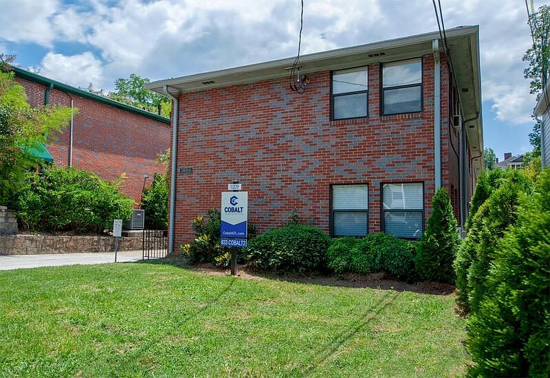 1st image of 1009 Greenwood Ave NE #5
