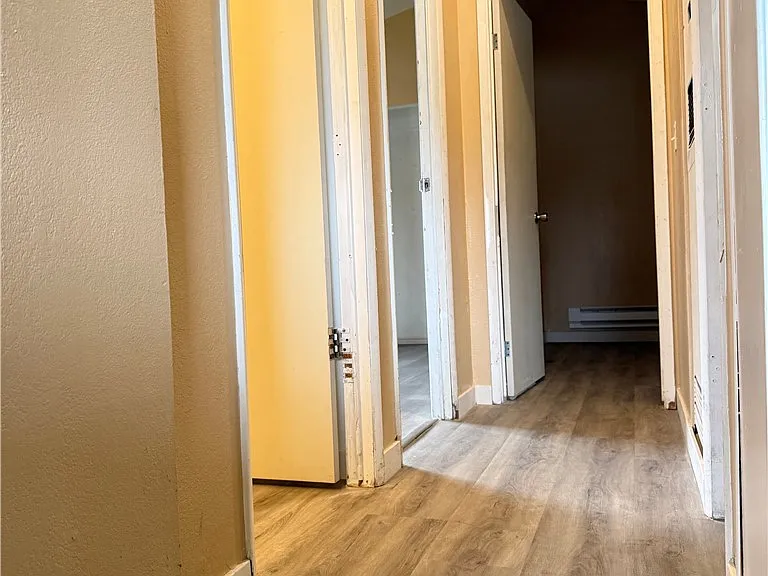 2040 Parkridge Ave — Photo 4