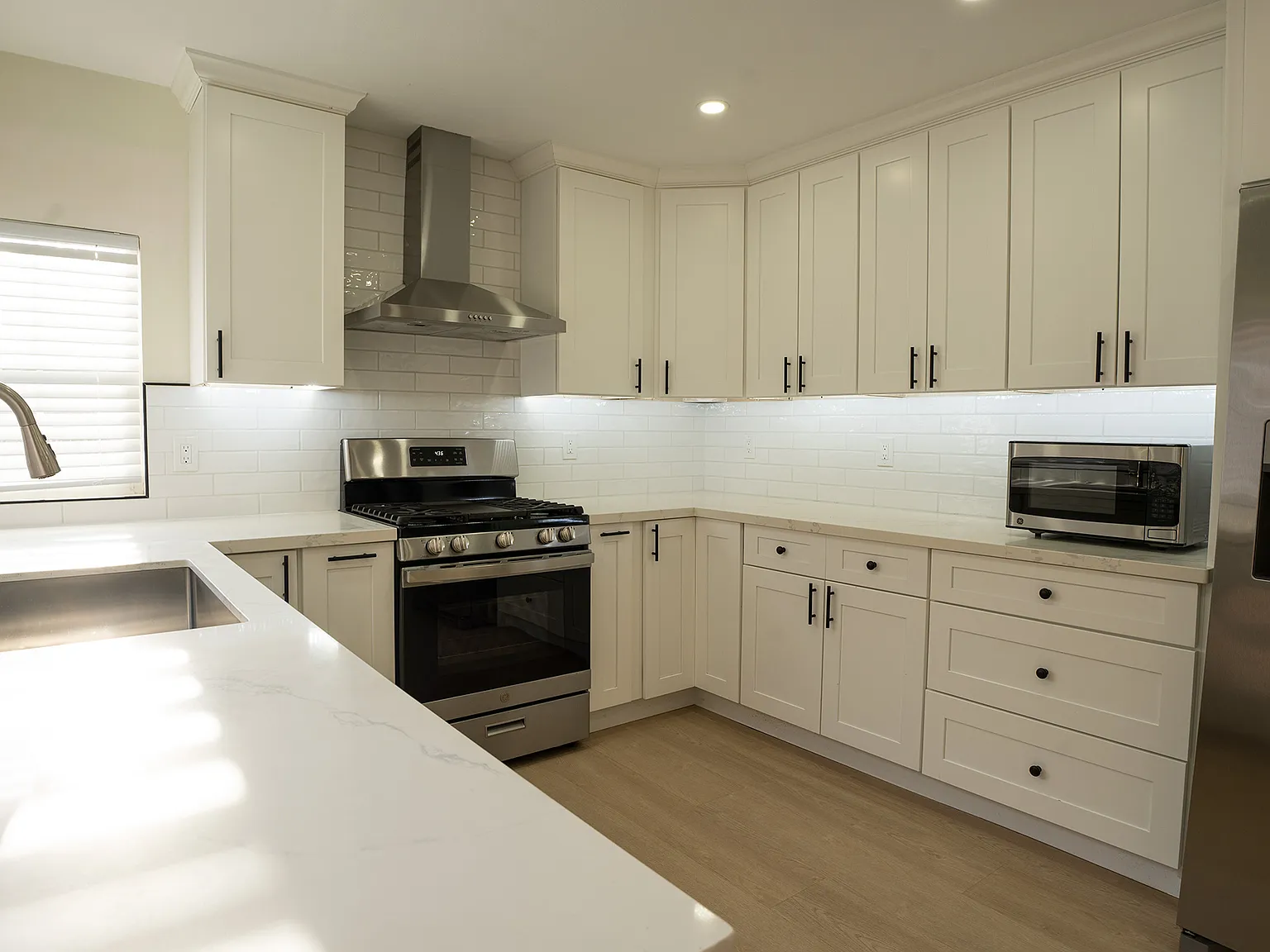 3 bed, 1508 sqft, $4,475 — Photo 2