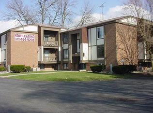 2400 Detroit Ave APT 14, Maumee, OH 43537
